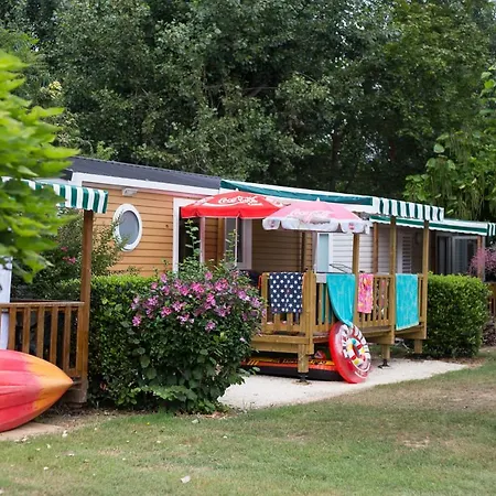 Camping Le Perpetuum **** Camping Domme