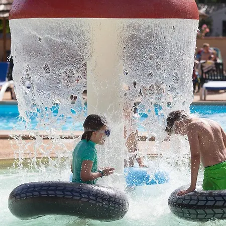 Camping Le Perpetuum ****